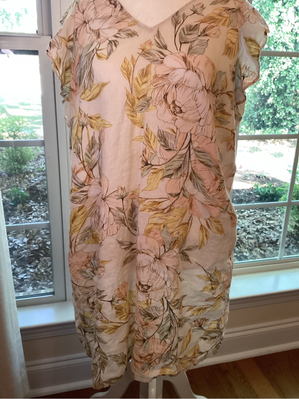 Nicole Miller Floral Mini Shift Dress in White, Yellow, Green - Picture 2 of 5